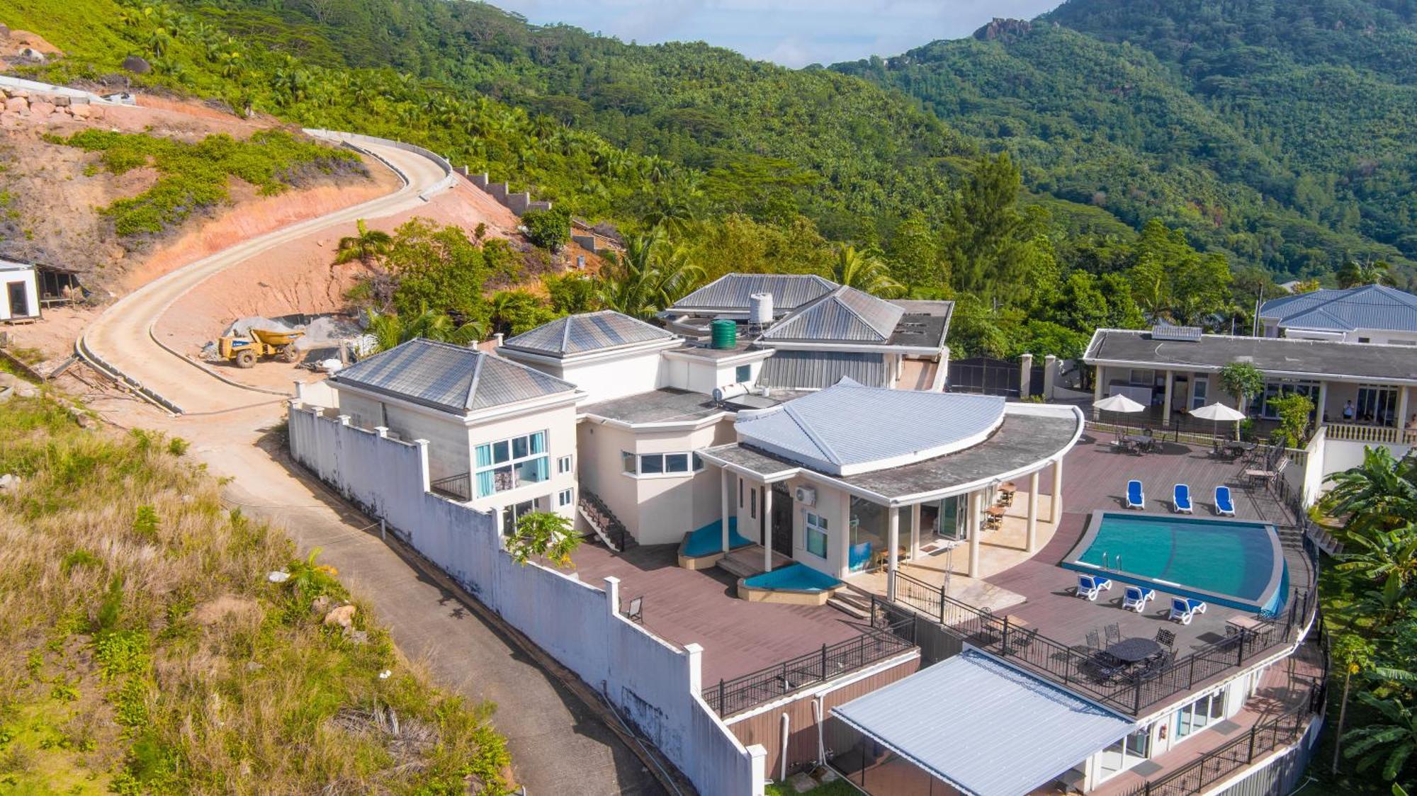 Amanda Villa - Best Value Mountain Top Inn Au Cap Exterior photo